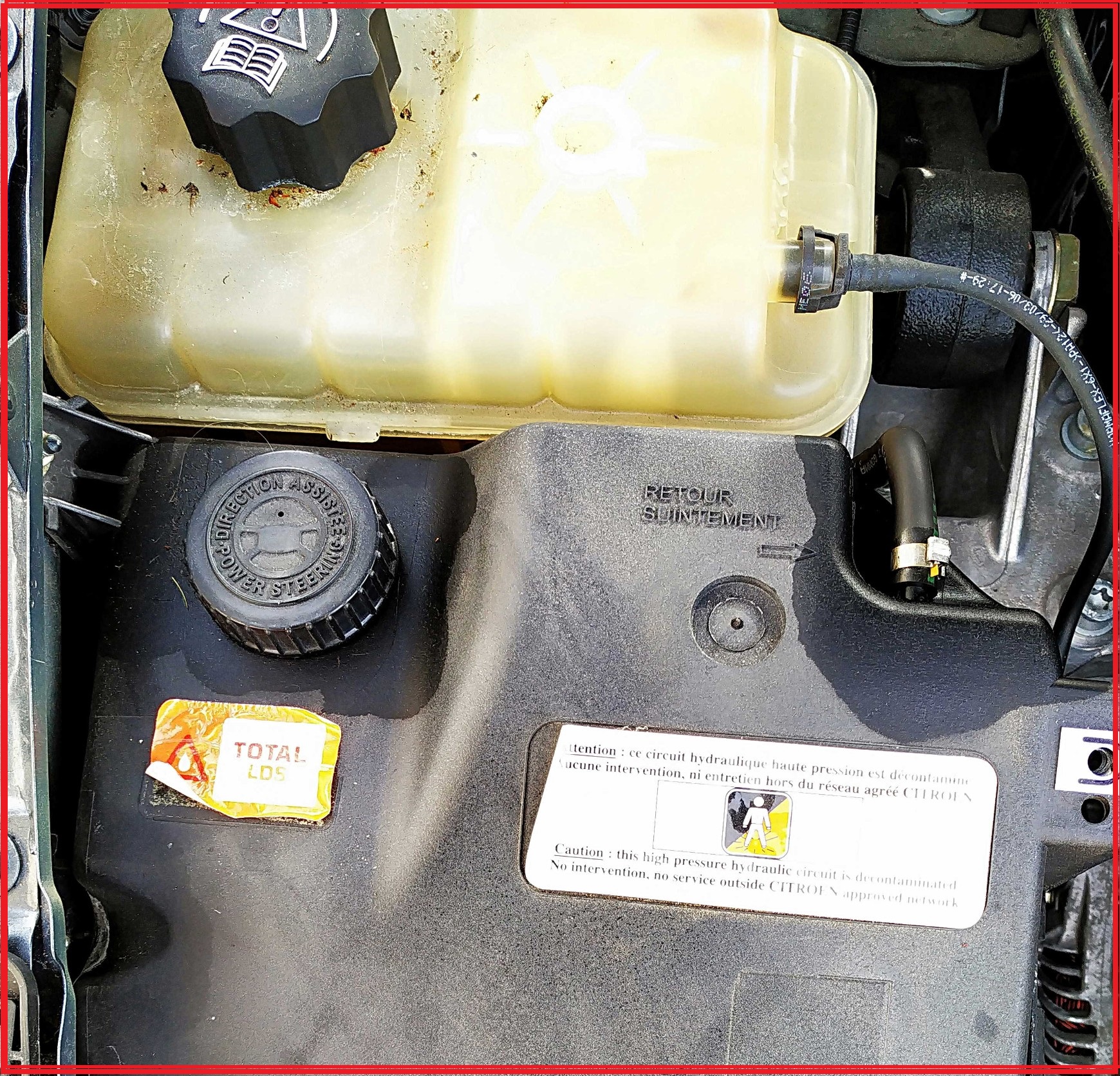 Huile Hydraulique LHM+ TOTALENERGIES 1 Litre - Référence 2202373 - Pour Système Hydraulique Citroën CX